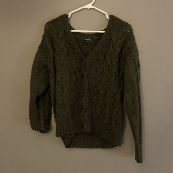 Cropped Cable Knit Sweater - Picture 1 of 2